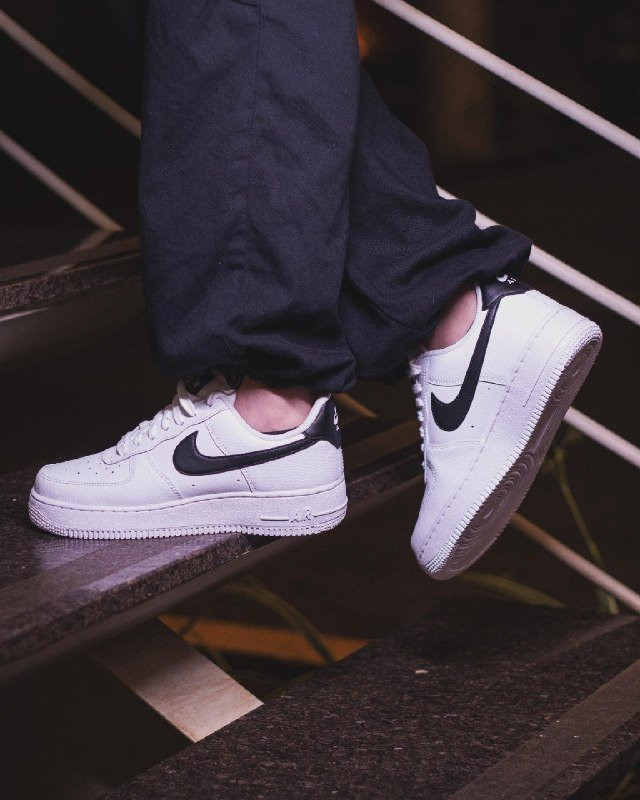 Tênis Nike Air Force 1 Low (34 a 40)
