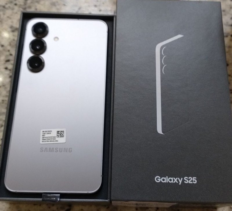 Samsung Galaxy S25 5G 256GB 12GB Câmera Tripla - Prata