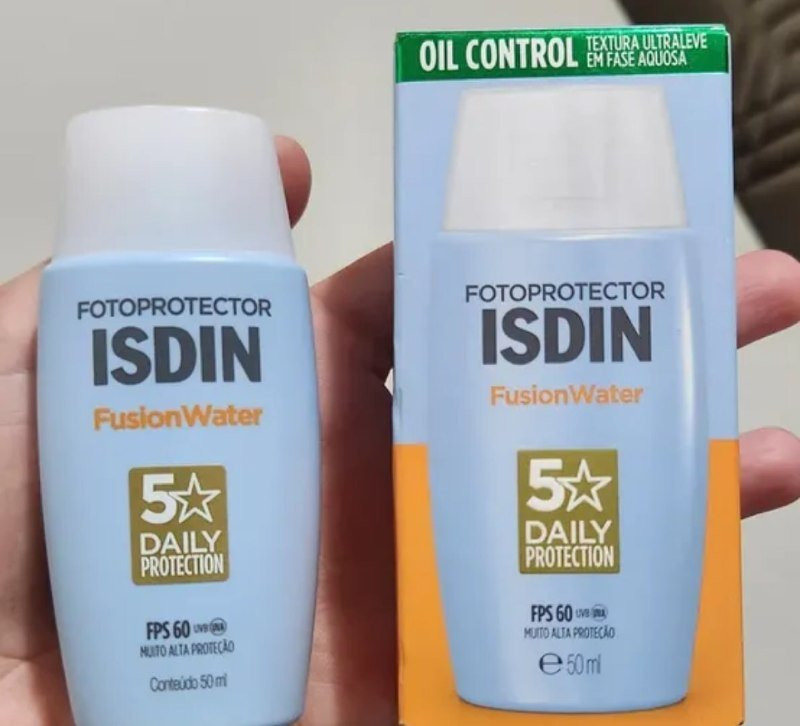 Isdin Protetor Solar Facial Fusion Water Sem Cor FPS 60 - 50ml