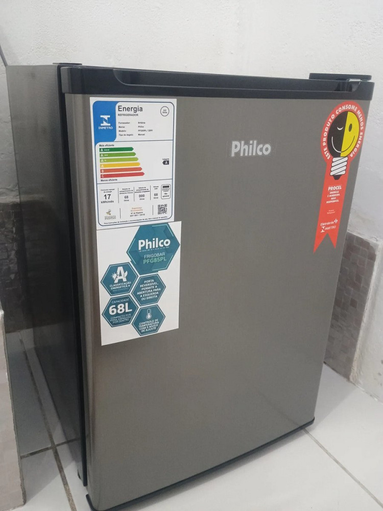 Frigobar PFG85PL 68L Platinum Philco