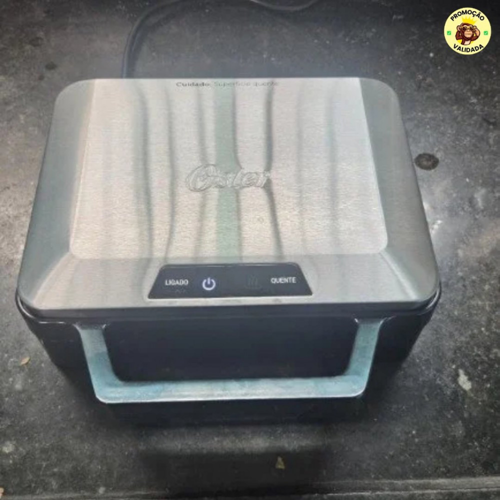 Oster Sanduicheira Elétrica Inox, 1000W, OSAN500, 127V