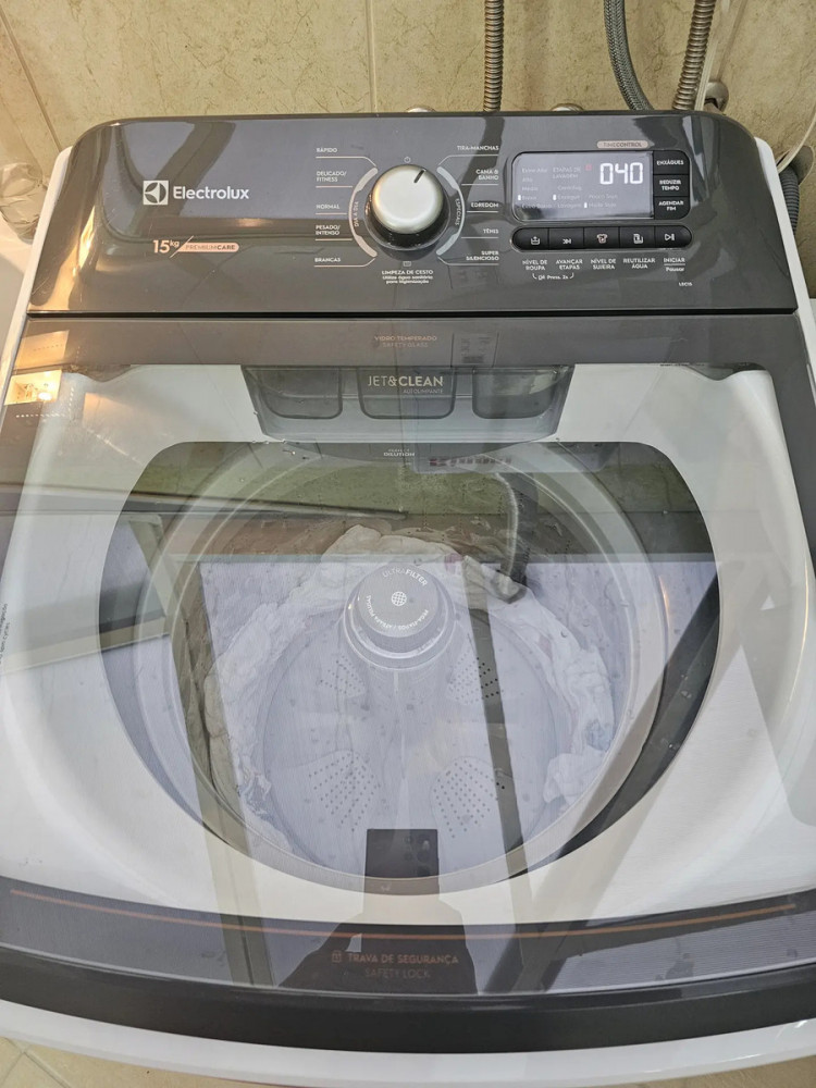 Máquina de Lavar Electrolux 15kg LEC15 Care