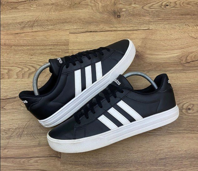Tênis Adidas Breaknet