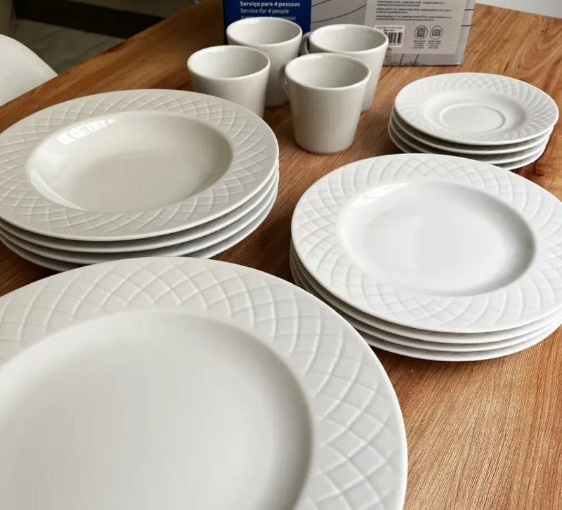 Aparelho de Jantar Tramontina Ingrid em Porcelana 20 Peças