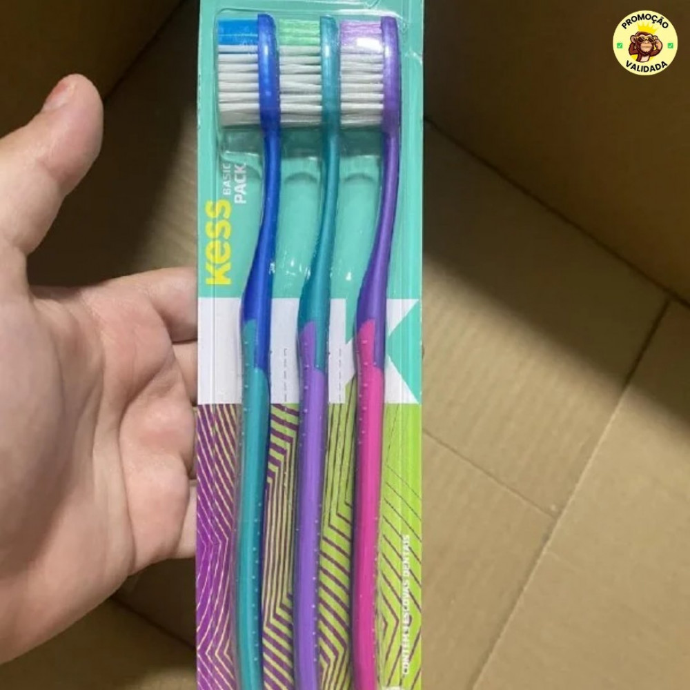 Kess Combo Econômico Com 3 Escovas Dentais Multicor
